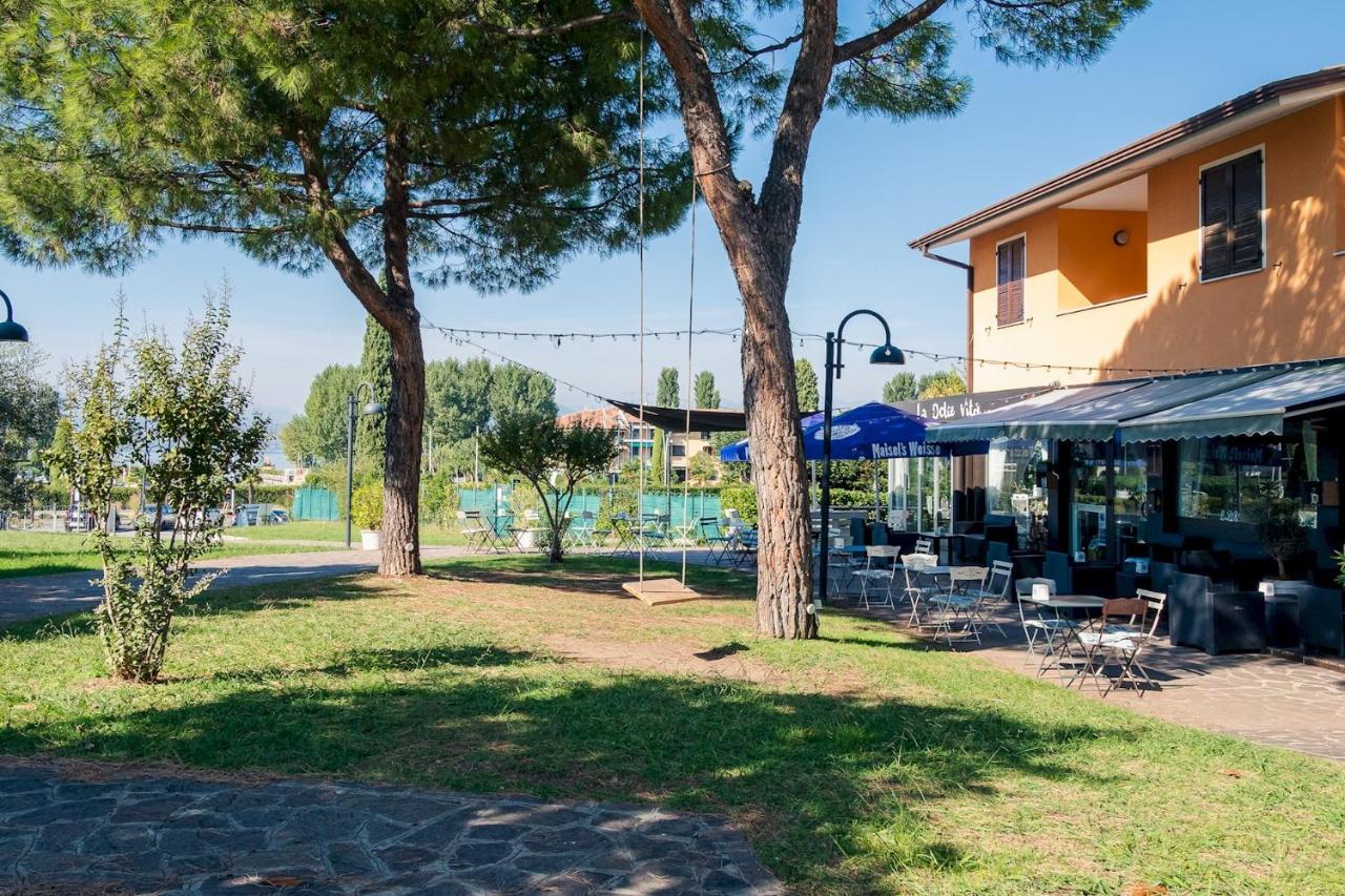 La Casa Sul Porto - Italian Homing Leilighet Sirmione Eksteriør bilde